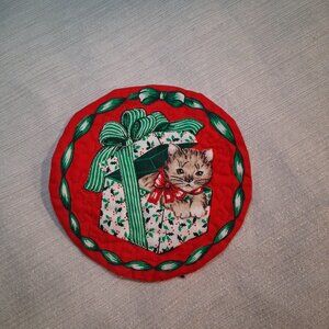 VTG Kitchen Potholders Hot Pad trivet Christmas Theme Kitty Cat Present Ribbon